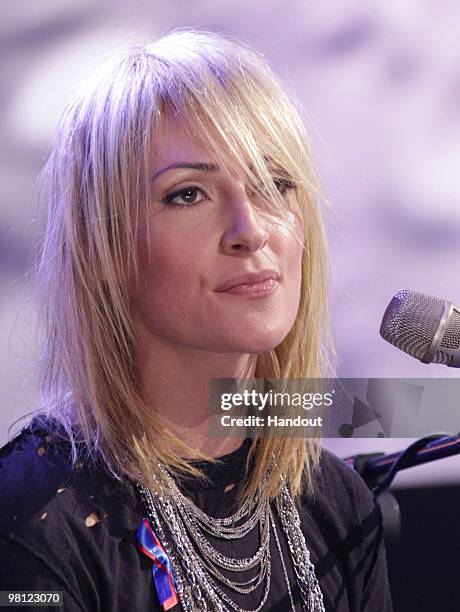 Metrik Singer Metric (Band) Photos and Premium High Res Pictures - Getty Images