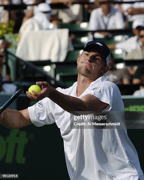 Andy Roddick defeats Carlos Moya in the quarter finals of the NASDAQ 100 open, April 1 Key Biscayne, Florida.