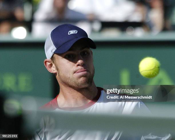 Andy Roddick defeats Carlos Moya in the quarter finals of the NASDAQ 100 open, April 1 Key Biscayne, Florida.