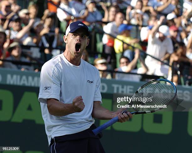 Andy Roddick defeats Carlos Moya in the quarter finals of the NASDAQ 100 open, April 1 Key Biscayne, Florida.