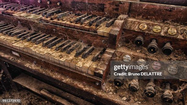 Key Dusty 342 Dusty Key Stock Photos, High-Res Pictures, and Images - Getty Images