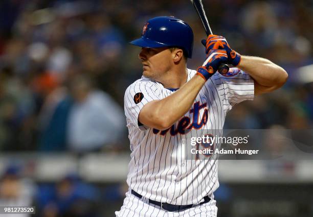 Jay Bruce of the New York Mets at bat against the Chicago Cubs during the second inning at Citi Field on May 31, 2018 in the Flushing neighborhood of...