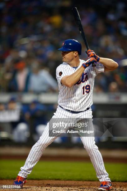 Jay Bruce of the New York Mets at bat against the Chicago Cubs during the second inning at Citi Field on May 31, 2018 in the Flushing neighborhood of...