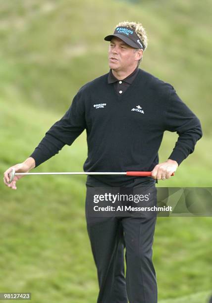 Darren Clarke misses a birdie putt on the 18th green at Whistling Straits, site of the 86th PGA Championship in Haven, Wisconsin August 12, 2004....