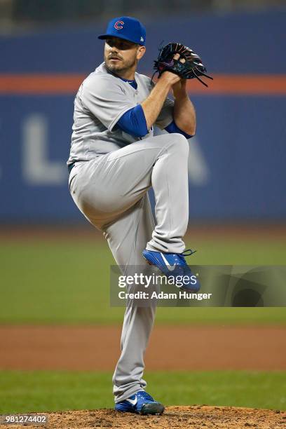 Brian Duensing of the Chicago Cubs pitches against the New York Mets during the eighth inning at Citi Field on May 31, 2018 in the Flushing...