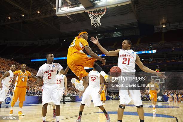 Playoffs: Tennessee Cameron Tatum in action vs Ohio State. St. Louis, MO 3/26/2010 CREDIT: David E. Klutho