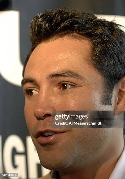 Oscar De La Hoya at a press conference November 29, 2006 in Tampa. De LaHoya is promoting a fight card Dec. 2 at the St. Pete Times Forum in Tampa.