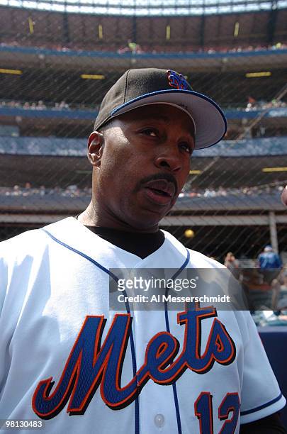 New York Mets manaager Willie Randolph against the Milwaukee Brewers April 15, 2006 at Shea Stadium. The Brewers defeated the Mets 8 - 2.