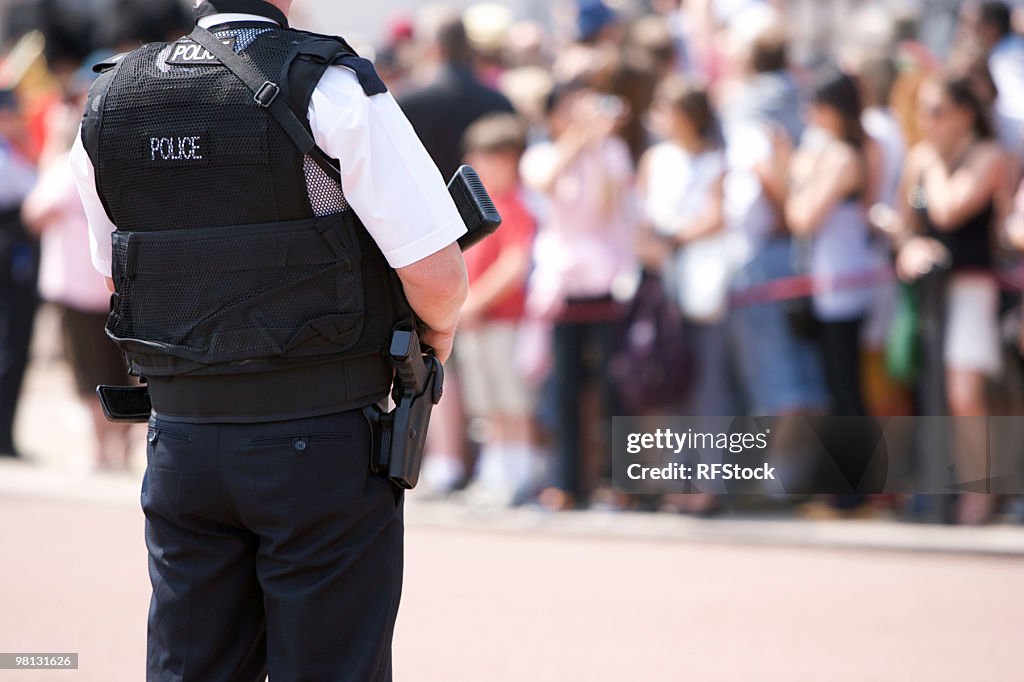 Armed Police Officer outside Buckingham Palace
