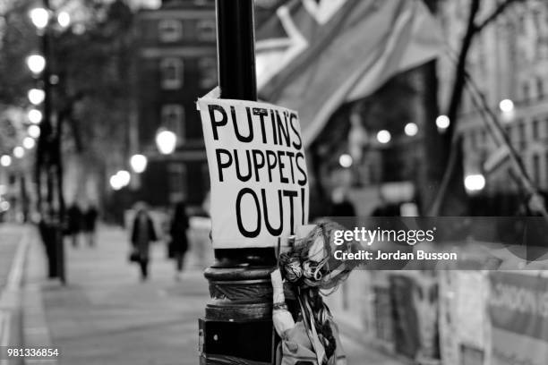 7th week of 24/7 protest - news pictures of the week march 2 stock pictures, royalty-free photos & images