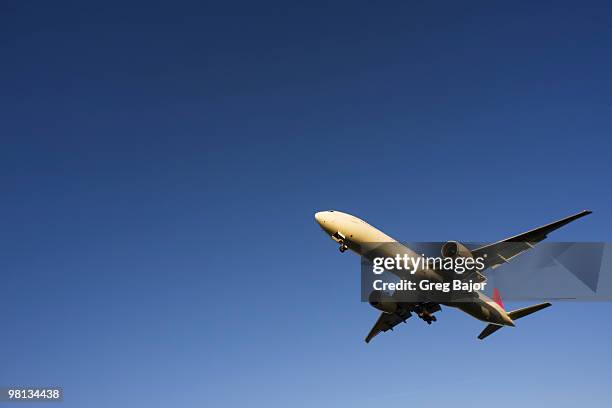 commercial plane - greg bajor stock-fotos und bilder