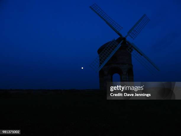 chesterton windmill and the moon - chesterton bildbanksfoton och bilder