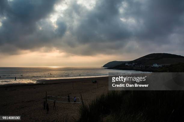night time croyde - croyde stock pictures, royalty-free photos & images