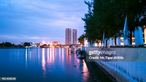 chao phraya river near thammasat university - dii stock pictures, royalty-free photos & images