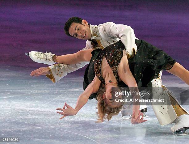 Tanith Belbin and Benjamin Agosto dance on ice Sunday, January 11, 2004 at the 2004 Chevy Skating Spectacular following the 2004 State Farm U. S....