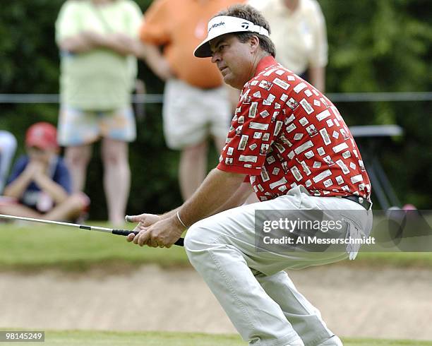 Kenny Perry misses a birdie putt on the eighth hole during the final round of the PGA Tour Bank of America Colonial in Ft. Worth, Texas, May 23, 2004.