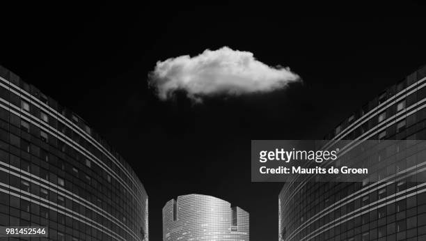one cloud - groen stock pictures, royalty-free photos & images
