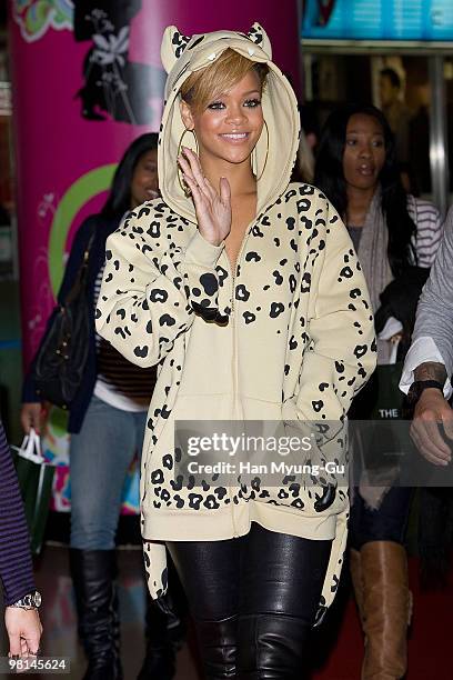 Singer Rihanna attends an autograph signing to promote her latest album ''Rated R' at Coex mall on February 11, 2010 in Seoul, South Korea.