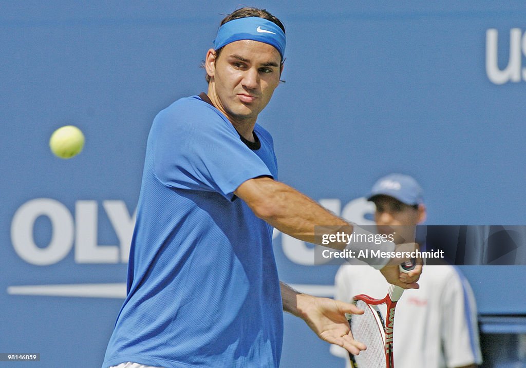 2004 U.S. Open - Men's Singles - Third Round - Roger Federer vs Fabrice Santoro