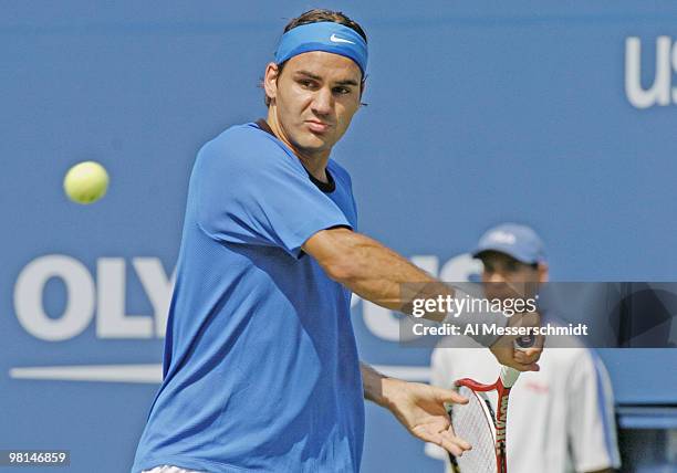 Top-seeded Roger Federer defeats Fabrice Santoro in the third round of the men's singles September 4, 2004 at the 2004 US Open in New York.