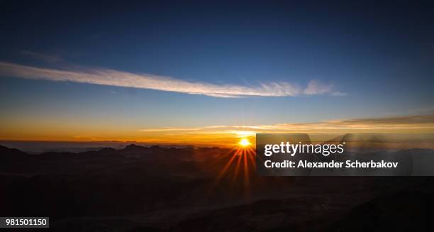 mount sinai at sunrise, egypt - mount sinai stock pictures, royalty-free photos & images