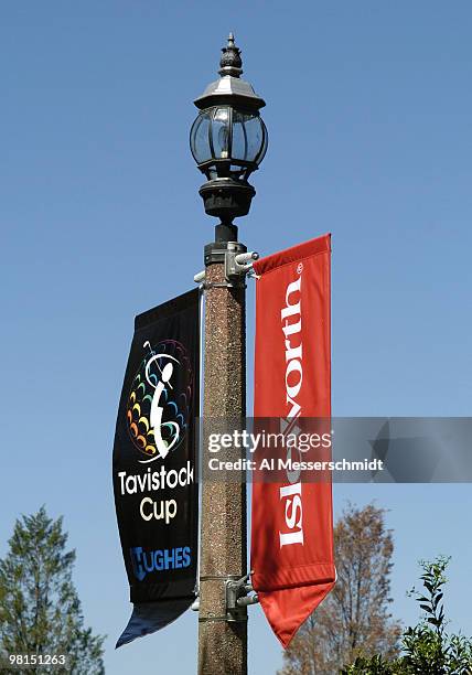 Light post signs welcome visitors at Isleworth Country Club as play is set for the 2005 Tavistock Cup March 29.