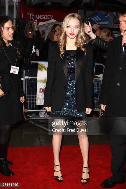 Amanda Seyfried attends the Gals Screening of 'Dear John' at the Odeon Kensington on March 30, 2010 in London, England.