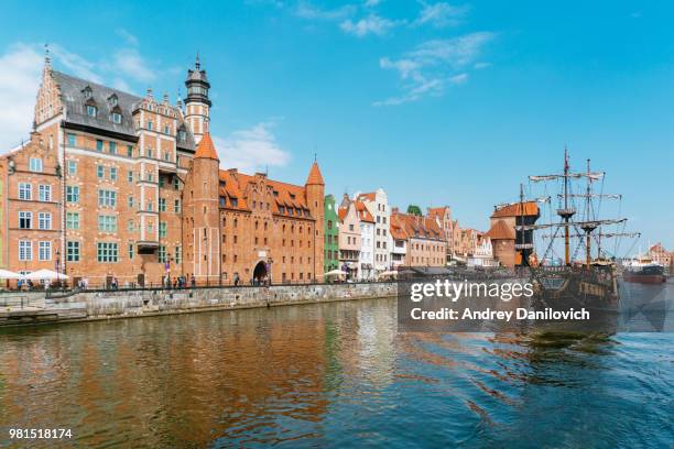 gamla stan i gdansk - motlawa river bildbanksfoton och bilder