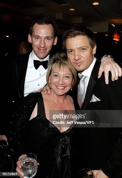 Actor Jeremy Renner attends the 2010 Vanity Fair Oscar Party hosted by Graydon Carter at the Sunset Tower Hotel on March 7, 2010 in West Hollywood,...