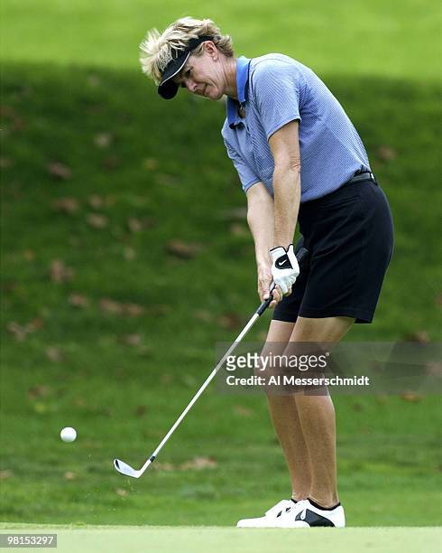 Beth Daniel chips to the 16th green at the LPGA Jamie Farr Kroger Classic August 15, 2003 in Sylvania, Ohio. Daniel completed two days of qualifying...