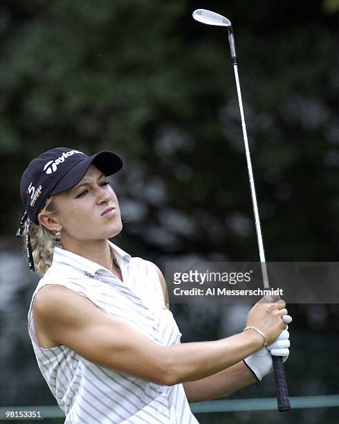 Natalie Gulbis practices her short game after the second round of the LPGA Jamie Farr Kroger Classic August 15, 2003 in Sylvania, Ohio.