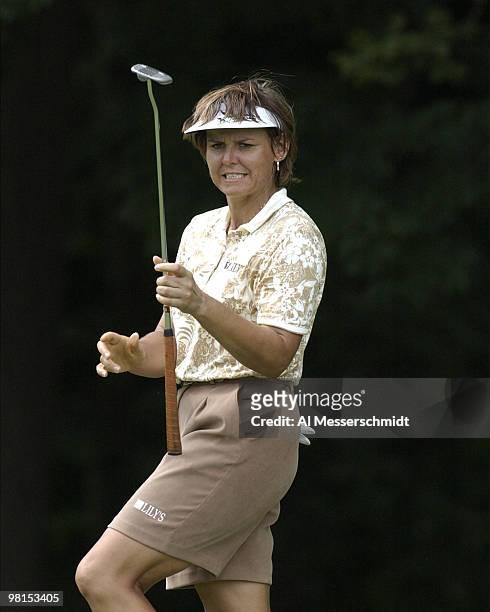 Tina Fischer of Germany misses a birdie putt on the par-3 sixth hole at the LPGA Jamie Farr Kroger Classic August 15, 2003 in Sylvania, Ohio.