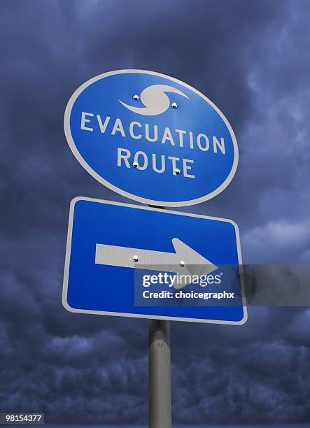 Hurricane Storm Evacuation Route Sign 이미지 (98154377) - 게티이미지뱅크