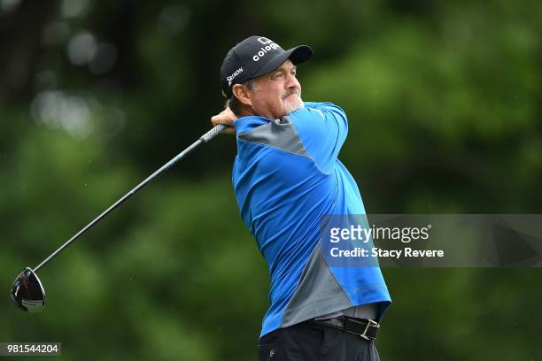 Jerry Kelly hits his tee shot on the second hole during the first round of the American Family Insurance Championship at University Ridge Golf Course...