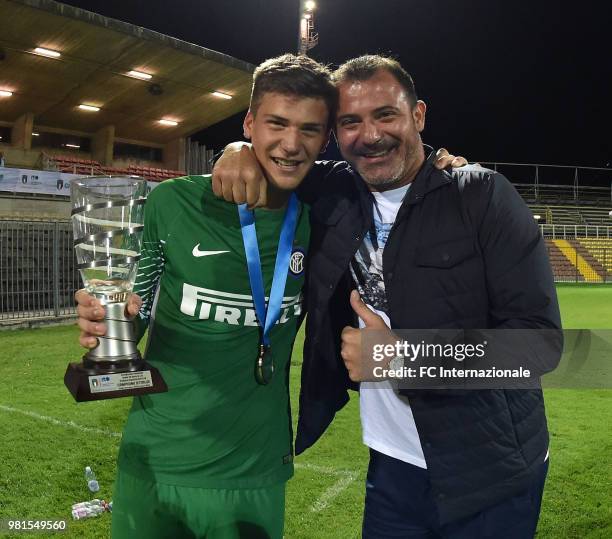 Filip Stankovic of FC Internazionale celebrates the victory with his father Dejan after the U16 Serie A and B Final match between FC Internazionale...