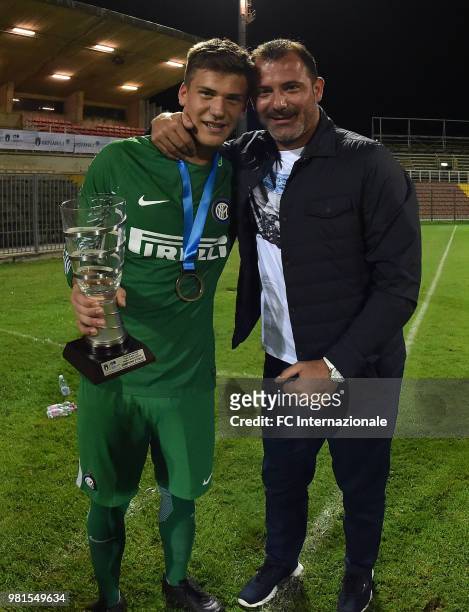 Filip Stankovic of FC Internazionale celebrates the victory with his father Dejan after the U16 Serie A and B Final match between FC Internazionale...