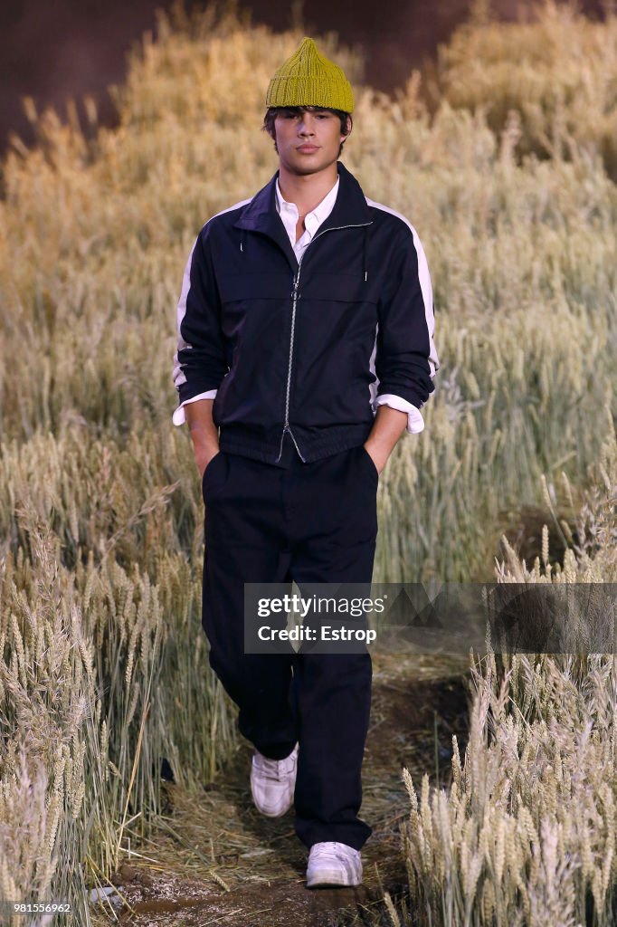 Ami Alexandre Mattiussi: Runway - Paris Fashion Week - Menswear Spring/Summer 2019