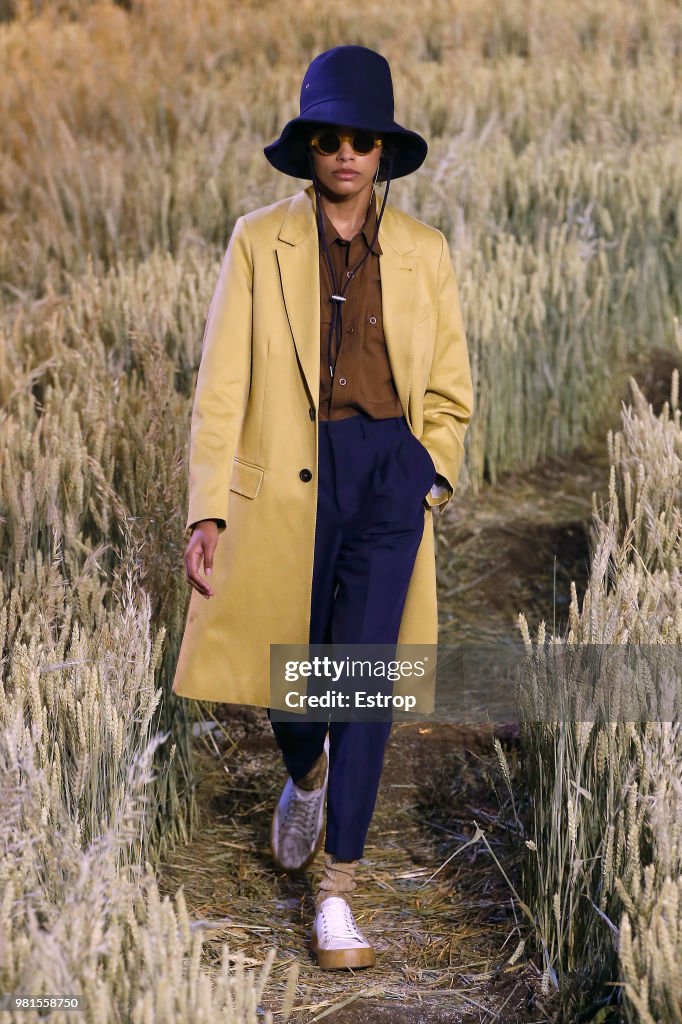 Ami Alexandre Mattiussi: Runway - Paris Fashion Week - Menswear Spring/Summer 2019