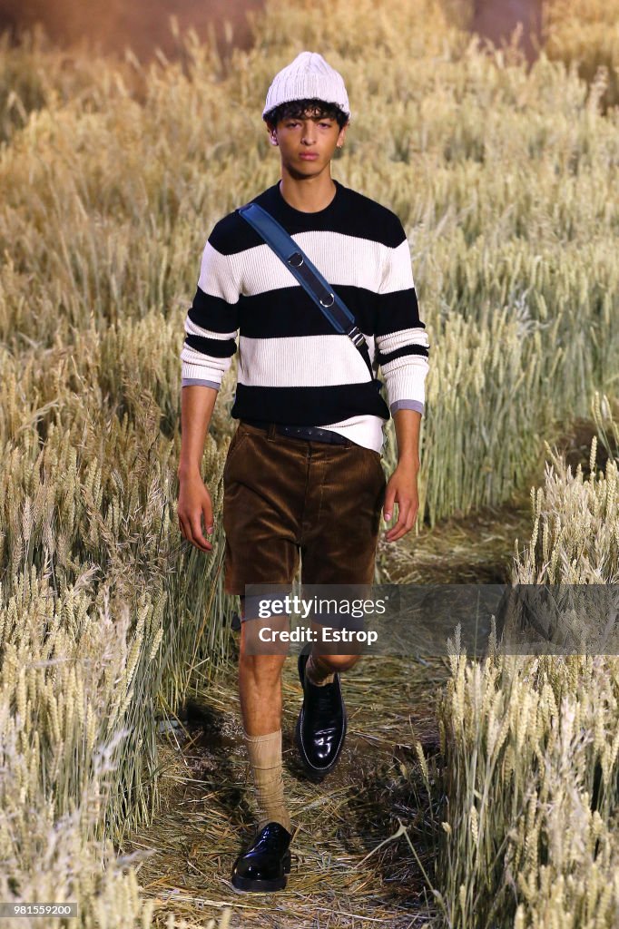 Ami Alexandre Mattiussi: Runway - Paris Fashion Week - Menswear Spring/Summer 2019