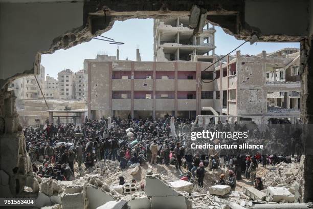 Syrian are being evacuated from Zamlka in Syria's eastern Al-Ghouta province outside Damascus, Syria, 25 March 2018. Eastern Al-Ghoutha was Syria's...