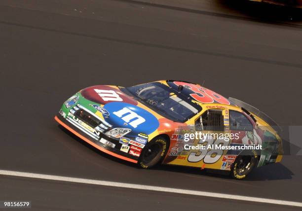 Elliott Sadler in the NASCAR NEXTEL Cup series Coca-Cola 600 May 28, 2006 at Lowe's Motor Speedway in Charlotte, North Carolina.