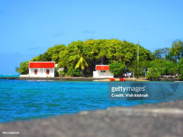 mouchoir rouge island, mahebourg, mauritius - mouchoir stock pictures, royalty-free photos & images