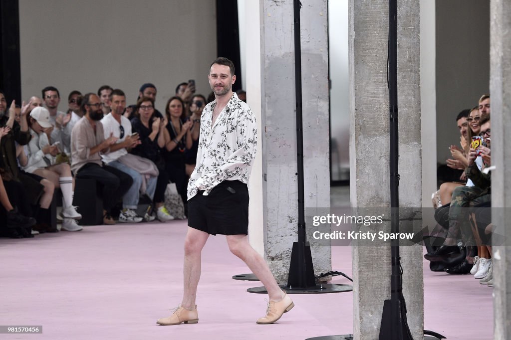 Ann Demeulemeester: Runway - Paris Fashion Week - Menswear Spring/Summer 2019