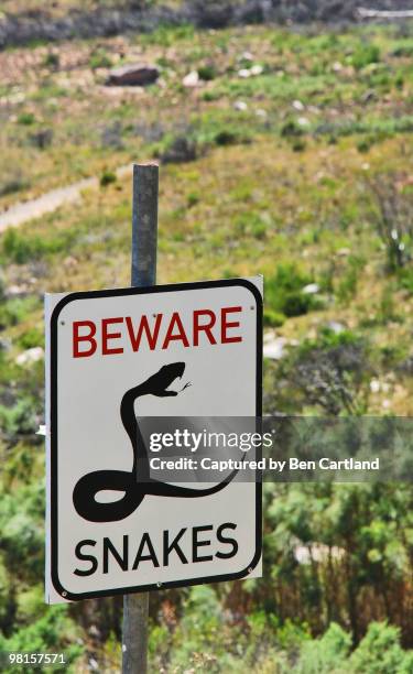 Snake Entry. Sign Snake Warning Sign Photos and Premium High Res Pictures - Getty Images