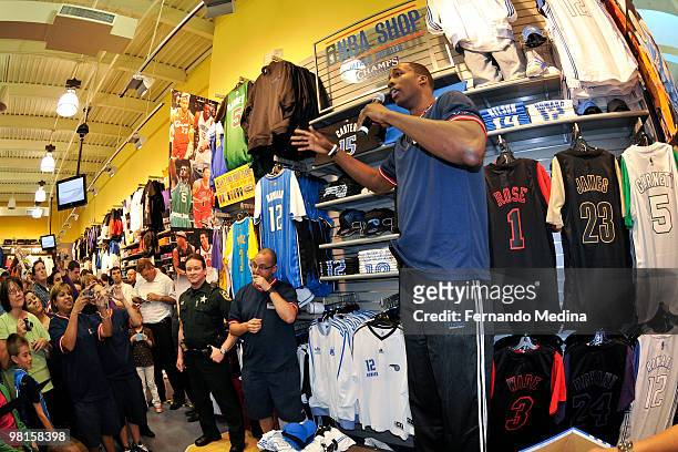 91 Nba Store Orlando Stock Photos, High-Res Pictures, and Images - Getty  Images