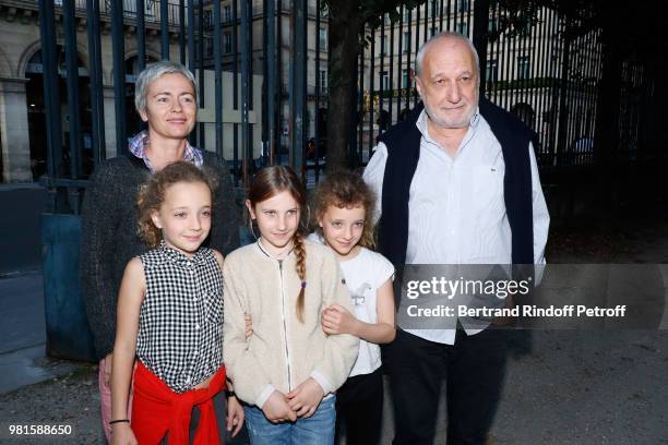 Francois Berleand, his wife Alexia Stresi, their daughters Adele, Lucie and a friend attend the Fete Des Tuileries on June 22, 2018 in Paris, France.