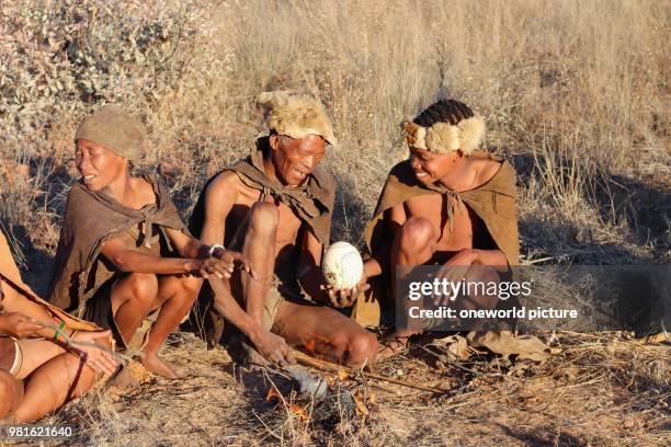 Namibia. Ghanzi Trailblazers. Safari. Bushwalk. Bushmen. Bushmen at the camp fire.
