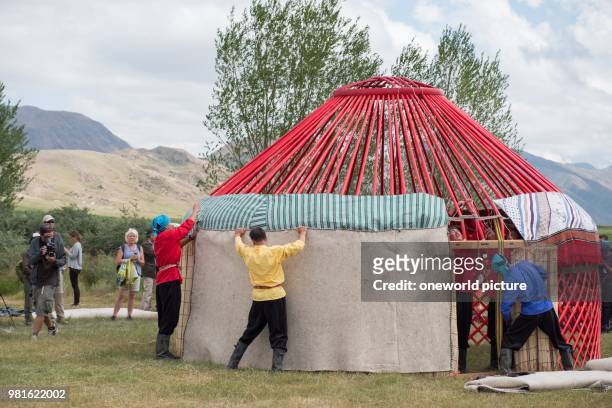 Kyrgyzstan. Issyk-Kul region. Ak Say. Construction of the yurt.