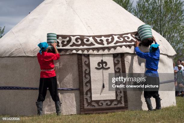 Kyrgyzstan. Issyk-Kul region. Ak Say. Construction of the yurt.