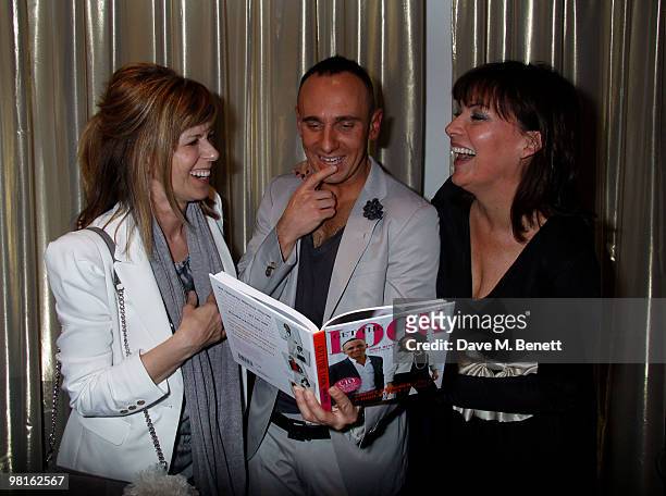 Mark Heyes with Emma Crosby, Lorraine Kelly from GMTV showing his new book at the Sanctum Hotel. On March 30, 2010. London, England.